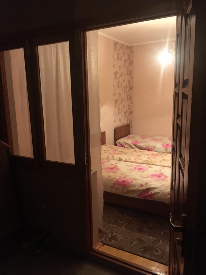 Homestay On Akademika Sakharova Sukhumi Eksteriør bilde
